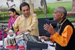 Performances 74651363 3109586959111562 479823163509702656 n